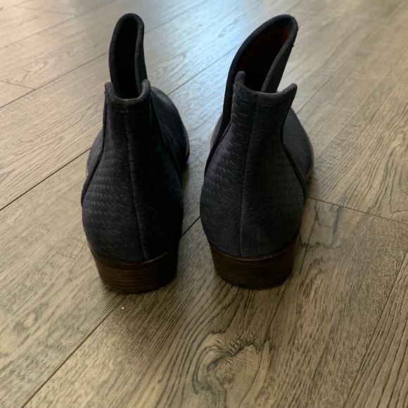 Lucky Brand Women's Baley Ankle Boot Sz 9.5M - Picture 4 of 10